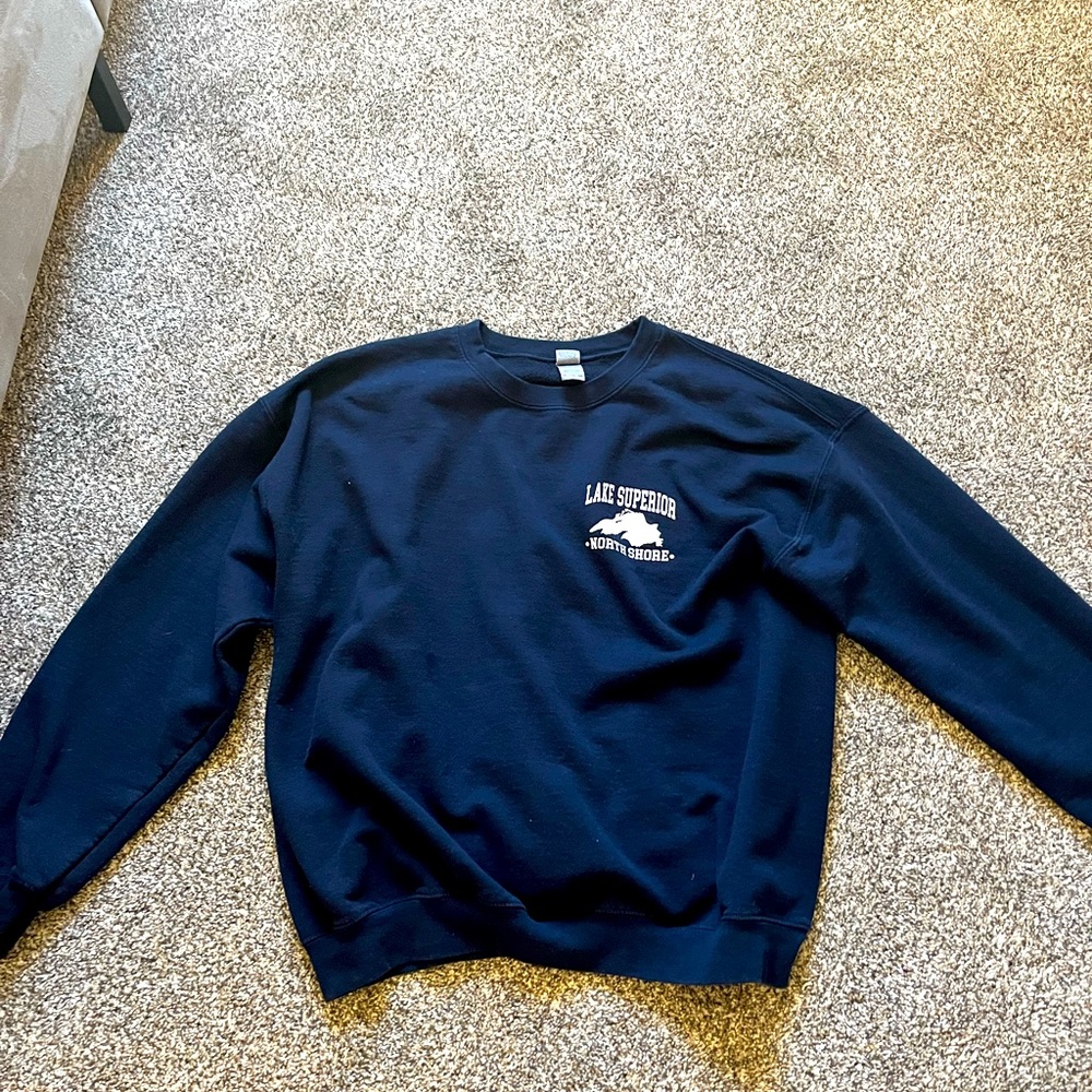 North shore crewneck